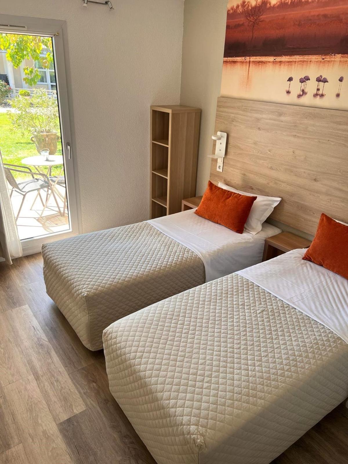 Hotel Le Mas Des Ponts D'Arles Zewnętrze zdjęcie
