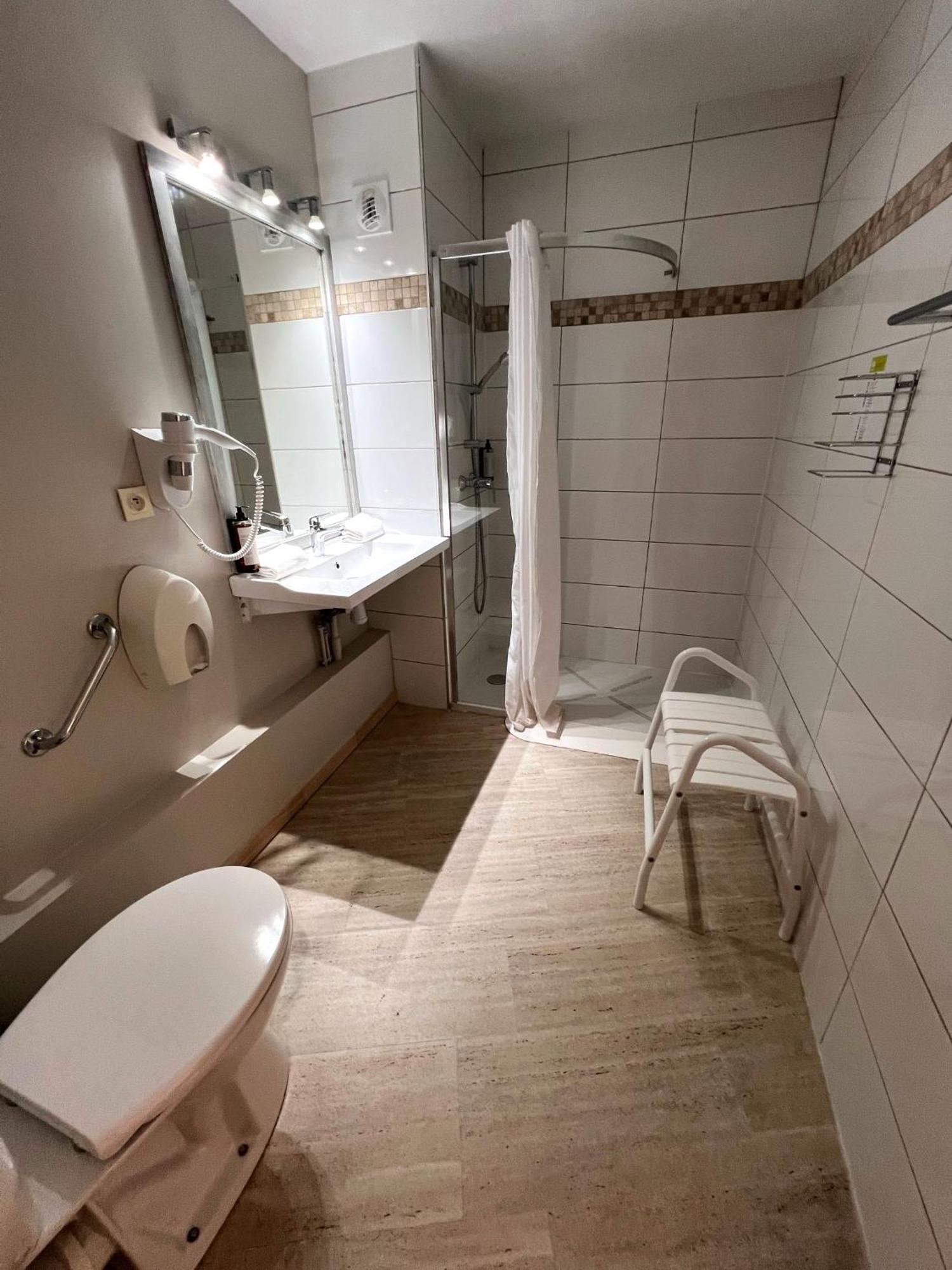 Hotel Le Mas Des Ponts D'Arles Pokój zdjęcie