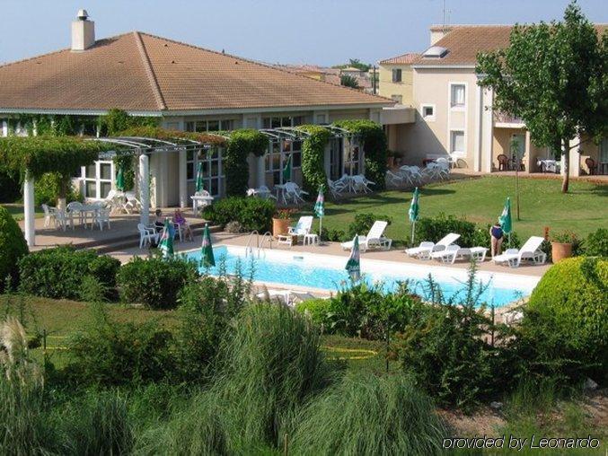 Hotel Le Mas Des Ponts D'Arles Zewnętrze zdjęcie